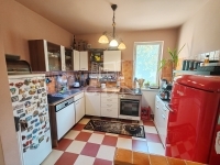 Csömör Üzlethelyiség